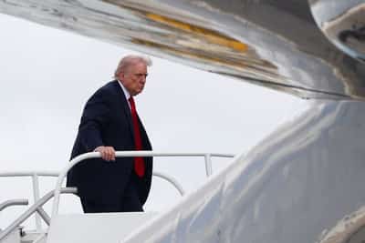 Image for Australia to grant visa to five Iranian women soccer players after Trump appeal