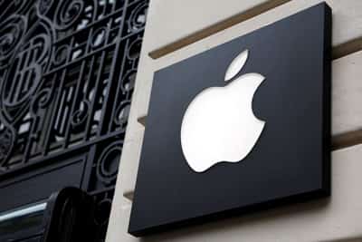Image for Apple in talks to use Google's Gemini AI to power revamped Siri, Bloomberg News reports
