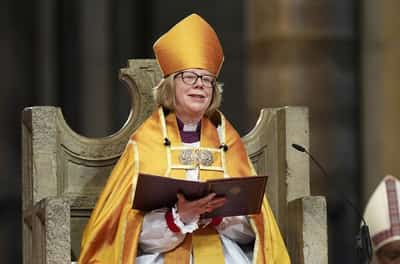 Image for Archbishop of Canterbury backs Pope Leo's call for peace