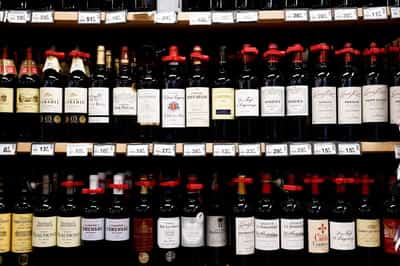 Image for French wine, spirits export volumes sink to at least 25-year low