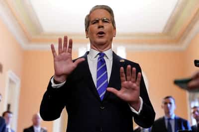 Image for Trump complains about US-Japan trade talks as Bessent warns of higher tariffs