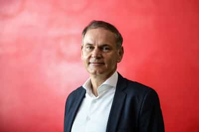 Image for Volkswagen boss Blume looks to give up dual role as Porsche CEO, WiWo magazine reports