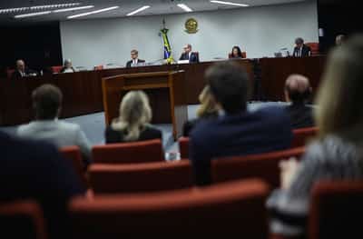 Image for Brazil's Bolsonaro sentenced to 27 years after landmark coup plot conviction