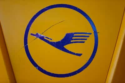 Image for Lufthansa submits offer for TAP stake in Portugal privatization push