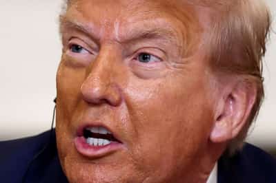 Image for Trump to use presidential authority to send weapons to Ukraine, sources say