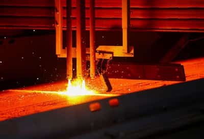 Image for Thyssenkrupp steel, workers agree deep cuts in major overhaul