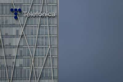 Image for Spanish government cancels contract with Telefonica for using Huawei gear