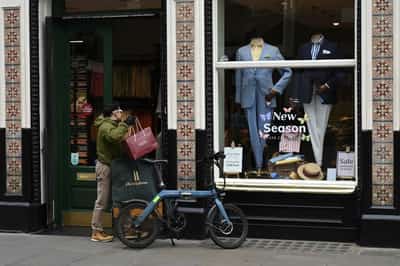 Image for UK retail sales rise 0.7% in March