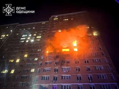 Image for Russian drone strike kills 2, wounds 14 in Ukraine's Odesa, authorities say