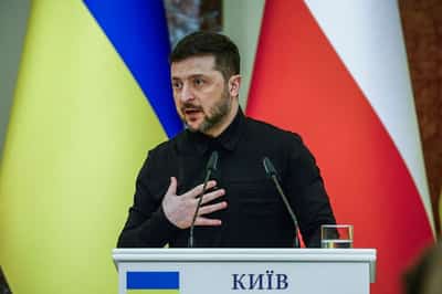 Image for US pushes Russia and Ukraine to end war by summer, Zelenskiy says