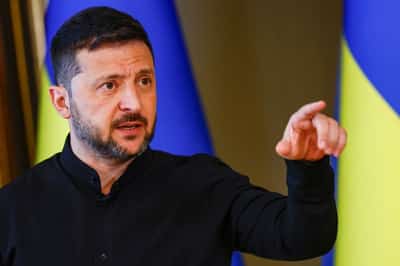 Image for Ukraine's Zelenskiy suggests truce until meeting with Putin can be arranged