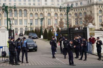 Image for Romania's top court postpones ruling on challenges to deficit lowering measures