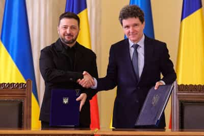 Image for Romania signs deal with Ukraine on joint defence production including drones