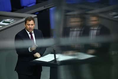 Image for German finance minister promises structural reforms in savings push, HB reports