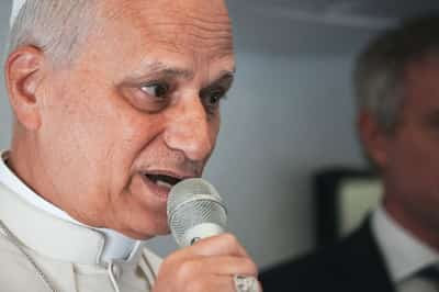 Image for Pope Leo decries migrants being treated 'worse than house pets'