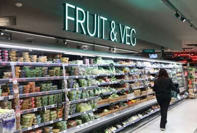 Image for UK retailers report fall in sales ahead of Christmas, CBI says