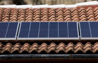 Image for Analysis-Iran war revives European rooftop solar demand to cut energy bills