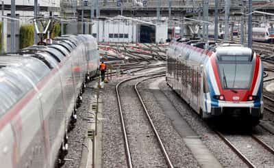 Image for Geneva makes public transport temporarily free to combat pollution spike