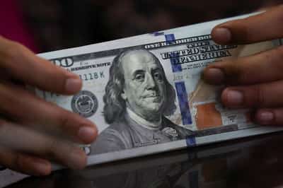Image for Dollar subdued as markets eye ceasefire talks; yen pressured by BOJ delay