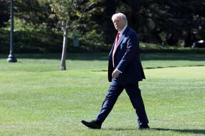 Image for Trump ratchets up US-China trade war, promising new tariffs