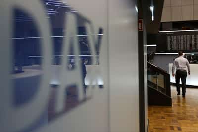 Image for Tariffs, geopolitics drag on European IPOs, even as funds flow in