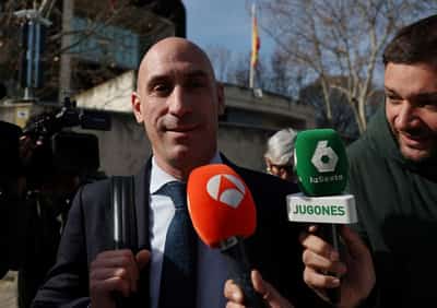Image for Spain prosecutor requests retrial of ex-soccer boss Rubiales over Hermoso kiss