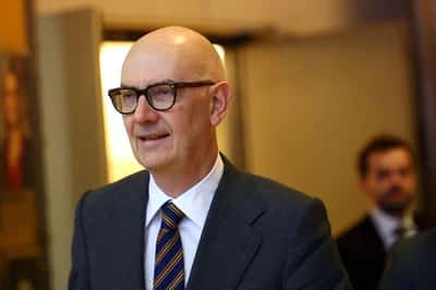 Image for France ready to raise FX volatility at G7, Lescure says