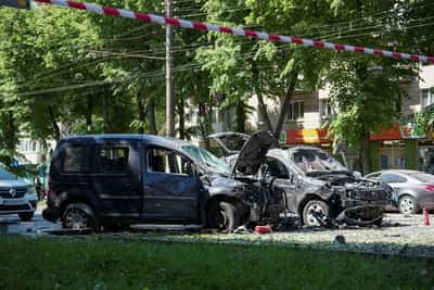 Image for Factbox-Russia and Ukraine miles apart on peace terms