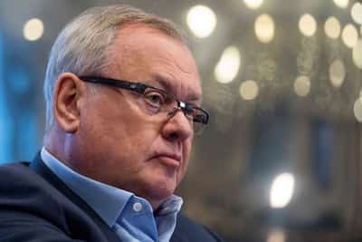 Image for Russia's VTB eyes US-owned firm in drive to build farm sector champion