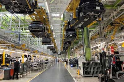 Image for Euro zone factory growth hits 45-month high amid supply disruptions, PMI shows