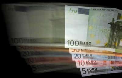 Image for Digital euro could drain up to 700 billion euros of deposits in bank run, ECB says