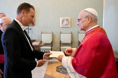 Image for Trump's Vatican envoy courts Pope Leo with a birthday cake