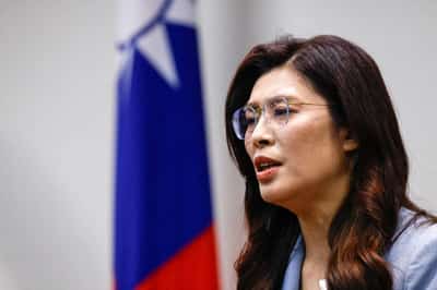 Image for Taiwan opposition chief leaves for China 'peace' mission, minister details warship deployments