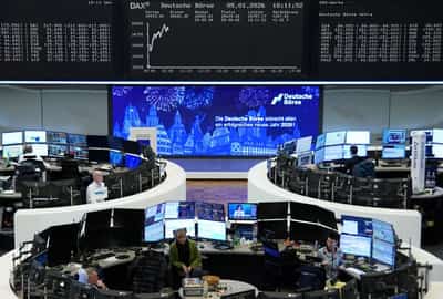 Image for European shares cap strong January with earnings-fuelled gains