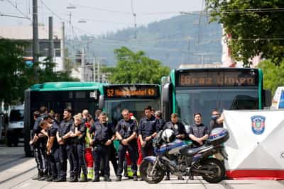 Image for Austrian police describe shooter as introvert who avoided outside world