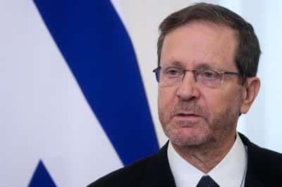 Image for Trump asks Israeli president to pardon Netanyahu in letter, Israeli president's office says