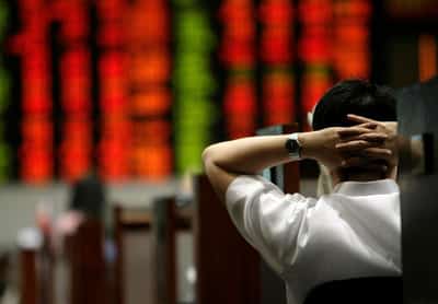 Image for Stocks fall, Argentina peso rises with US Treasury move