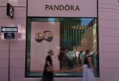 Image for Pandora opens distribution centre in Canada to reduce US tariff impact
