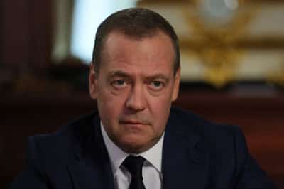 Image for Russia's Medvedev questions US suitability to play role of conflict mediator