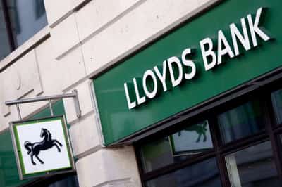 Image for Britain's Lloyds Bank reports first-quarter profit rise of 33%