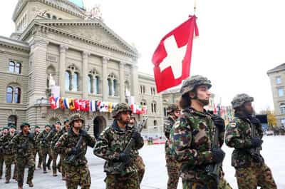 Image for Swiss government puts focus on aerial defence in military budget