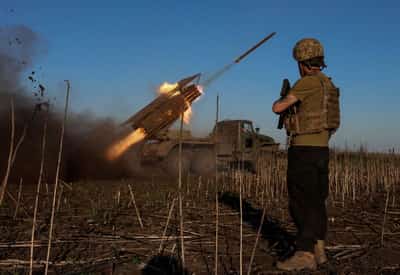 Image for Ukraine struggles to contain Russian summer advances as US aid stalls