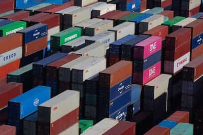 Image for Trump administration considers allowing tariffs of up to 15% for 150 days, WSJ reports