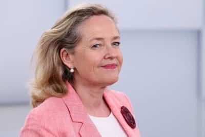 Image for EIB speeds up defence deal approvals; sector spending on track