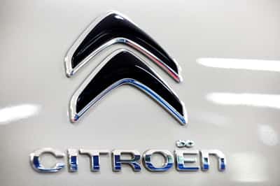 Image for France orders extra 800,000 cars off the road over Takata airbag scandal