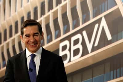Image for Explainer-BBVA's battle for Sabadell faces Spanish government decision