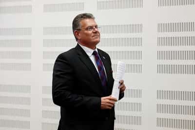 Image for EU, China tackle trade issues ahead of leaders' summit