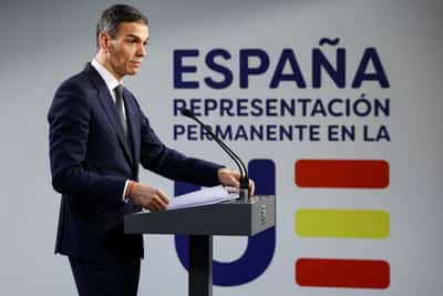 Image for Spain's Sanchez: we won't be swayed by tech oligarchs on social media ban