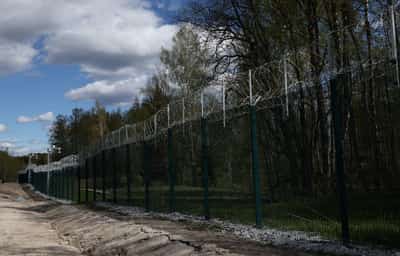 Image for Finland completes first 35 km of fence on Russian border