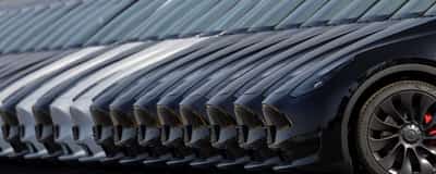 Image for Factbox-Automakers pool with EV makers to avoid EU emissions fines